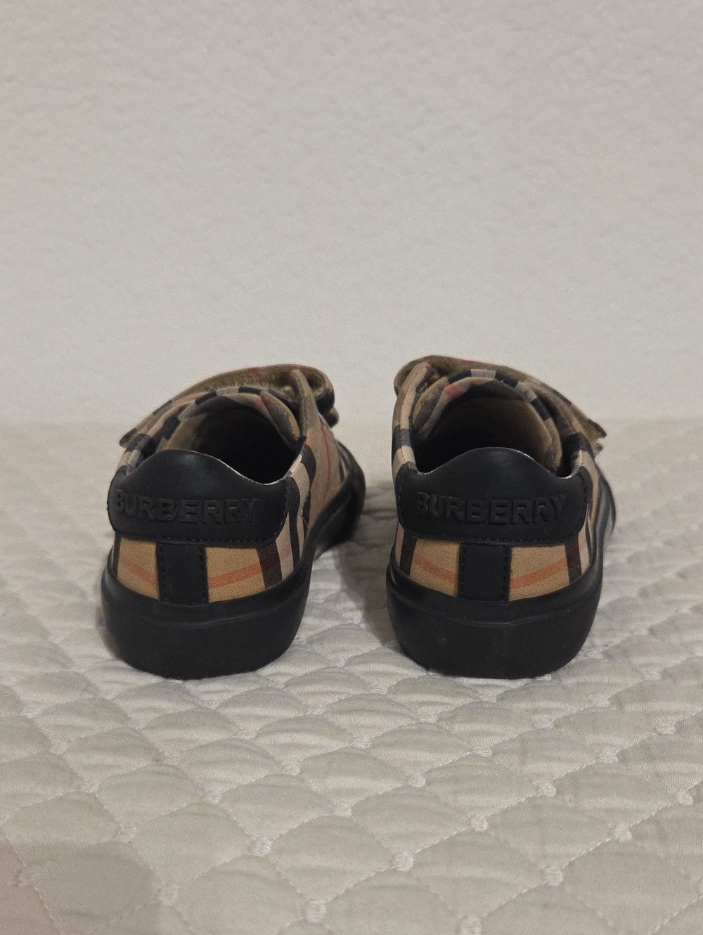 Baby toddler Burberry shoes - Picture 3 of 5